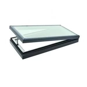 opening skylight for flat roof with manual winder mechanism